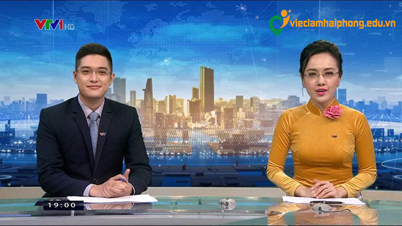 Biên tập viên truyền hình